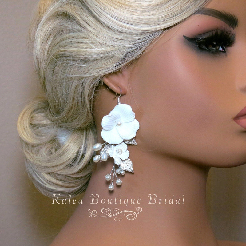 Large Acrylic White Flower Earrings, Bridal Floral Earrings, Wedding Big Flower Wire Statement Earrings - KaleaBoutique.com