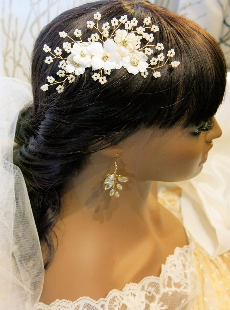 Silk White Flower Bridal Hair Comb, Wedding Floral Gold Hairpiece, Bridesmaid Silk Floral Hairpiece - KaleaBoutique.com