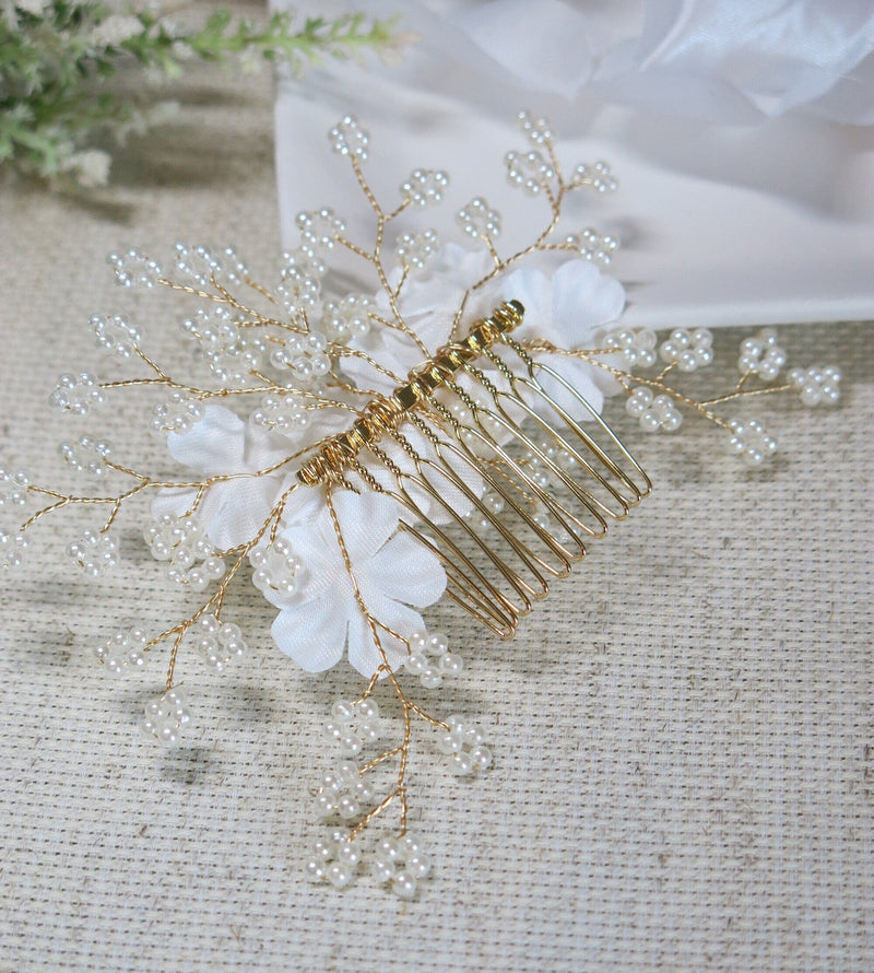 Silk White Flower Bridal Hair Comb, Wedding Floral Gold Hairpiece, Bridesmaid Silk Floral Hairpiece, Floral Bunch Wedding Fashion Headpiece - KaleaBoutique.com