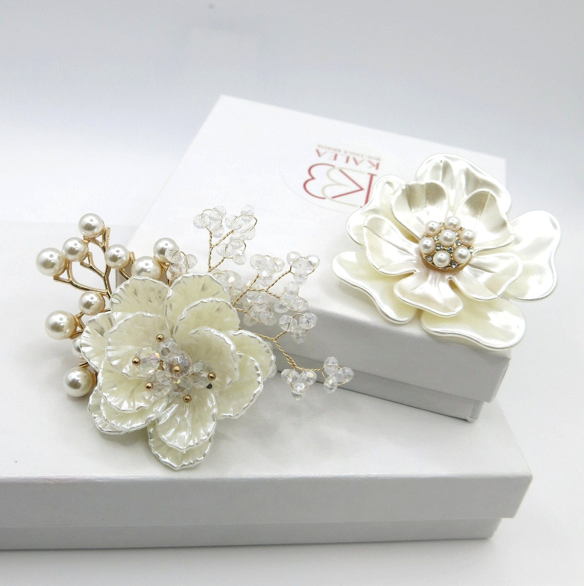 White Abalone Flower Bridal Pearl Brooch, Wedding Mother of Bride Brooch, Bridesmaid Floral Brooch Jewelry - KaleaBoutique.com