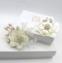 White Abalone Flower Bridal Pearl Brooch, Wedding Mother of Bride Brooch, Bridesmaid Floral Brooch Jewelry - KaleaBoutique.com