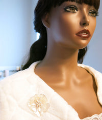 White Abalone Flower Bridal Pearl Brooch, Wedding Mother of Bride Brooch, Bridesmaid Floral Brooch Jewelry - KaleaBoutique.com