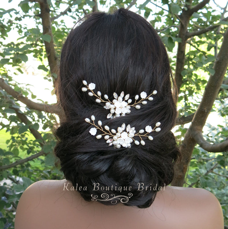 White Ceramic Flower Gold Hairpin, Clay Floral Pearl Bridal Hair Pin, Gold Wire Flower Wedding Hairpin - KaleaBoutique.com