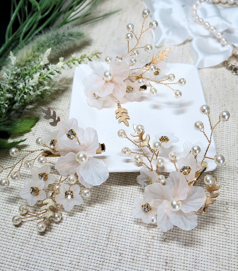 White Flower Hairclip 3 PC Set, Wedding Floral Petal Hair Clips, Bridal Gold Wire Alligator Hairclips - KaleaBoutique.com