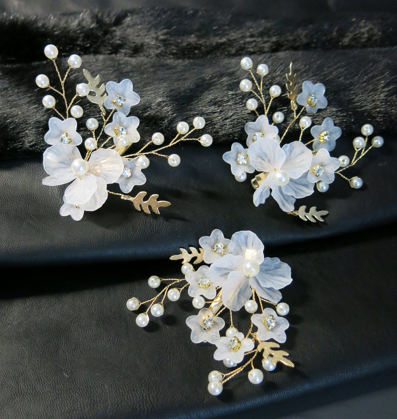 White Flower Hairclip 3 PC Set, Wedding Floral Petal Hair Clips, Bridal Gold Wire Alligator Hairclips - KaleaBoutique.com