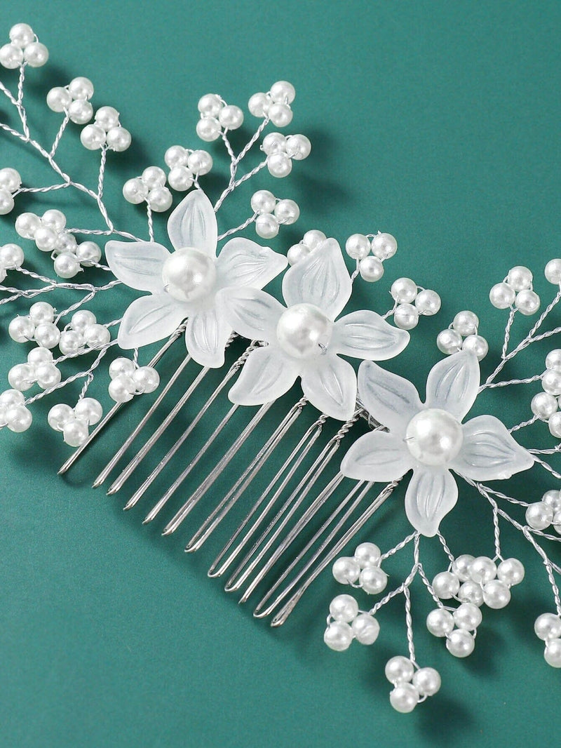 White Flower Pearl Hair Comb, Bridal Silver Wire Hair Comb, Floral Wedding Hairpin Minimalist Headpiece - KaleaBoutique.com