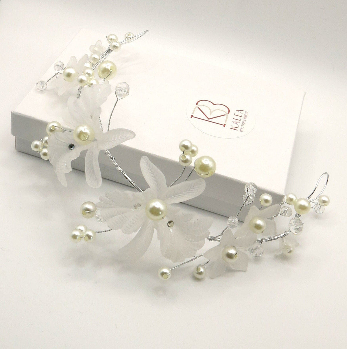White Flower Pearl Wire Headband, Bridal Floral Head Wreath Tiara, Wedding Flower Girl White Headpiece - KaleaBoutique.com