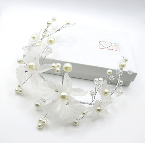 White Flower Pearl Wire Headband, Bridal Floral Head Wreath Tiara, Wedding Flower Girl White Headpiece - KaleaBoutique.com