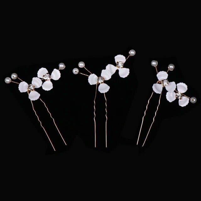 White Metal Flower Bride 3 PC Hairpin Set, Wedding Floral Minimalist Hair Pins, Bridesmaid Gold Wire Flower Hairpiece - KaleaBoutique.com