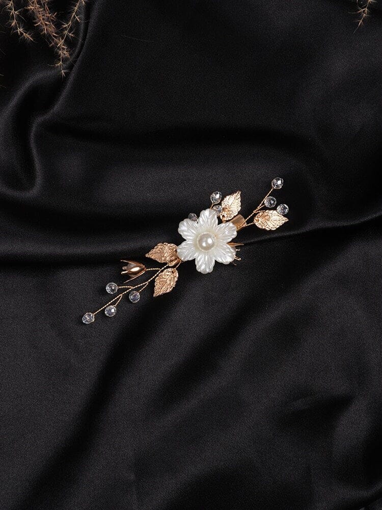 White Pearl Flower Gold Hairclip, Bridal Floral Bead Hair Clip, Wedding Floral Alligator Headpiece - KaleaBoutique.com