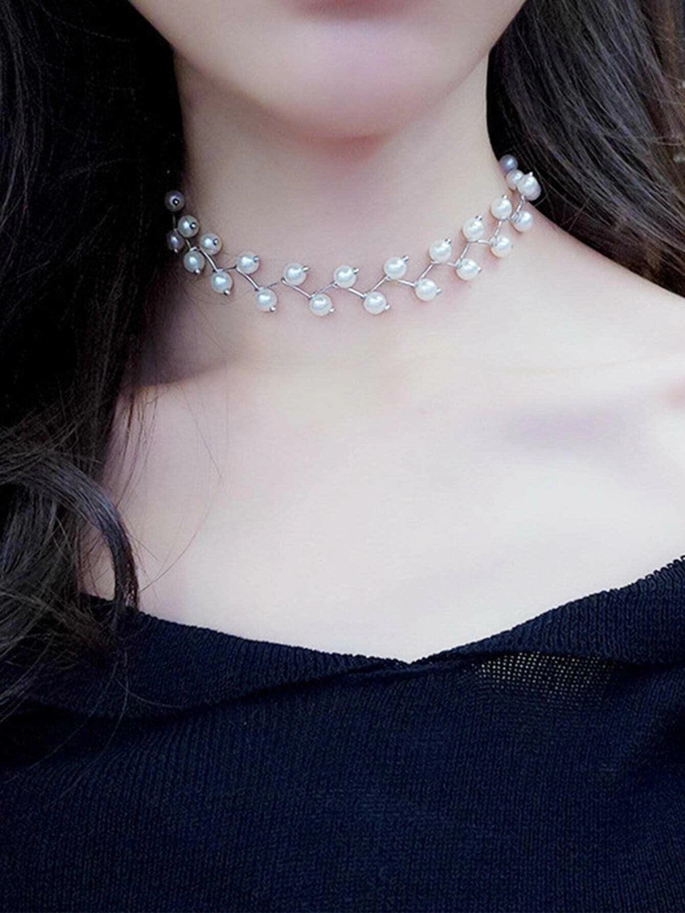 White Pearl Zigzag Choker Necklace Gold or Silver Minimalist White Pe KaleaBoutique