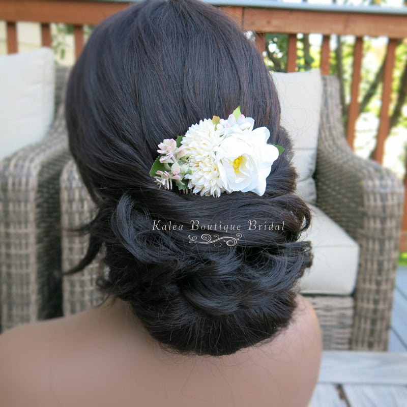 White Silk Flower Bouquet Hair Comb, Wedding Romantic Floral Hairdo Headpiece, Bridal White Rose Hairpiece, Bridesmaid Silk Flower Hairpin - KaleaBoutique.com