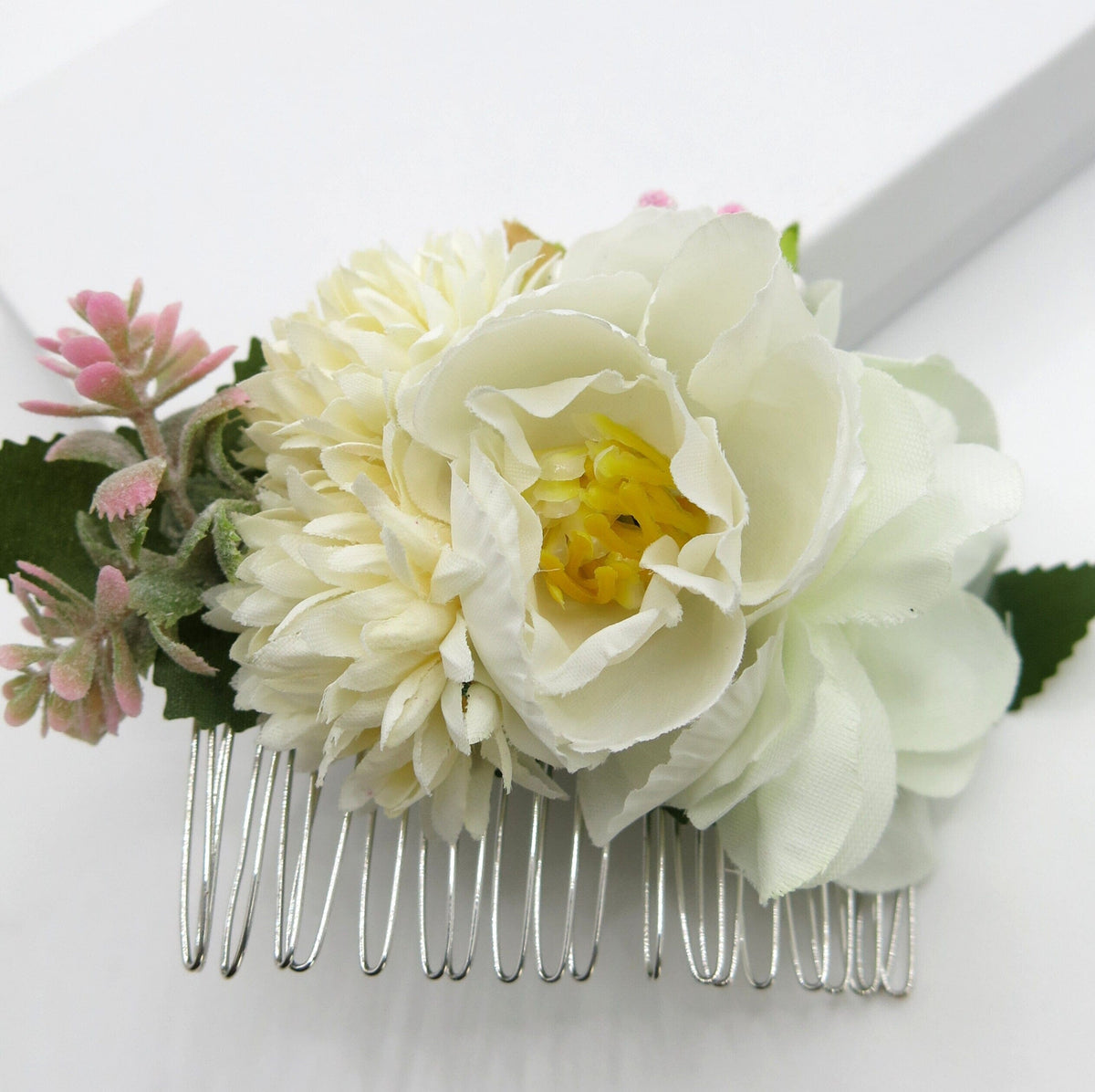 Silk Flower Bouquet Hair Comb, Wedding Romantic Floral Hairdo Headpiece, Bridal White Rose Hairpiece, Bridesmaid Silk Flower Hairpin - KaleaBoutique.com
