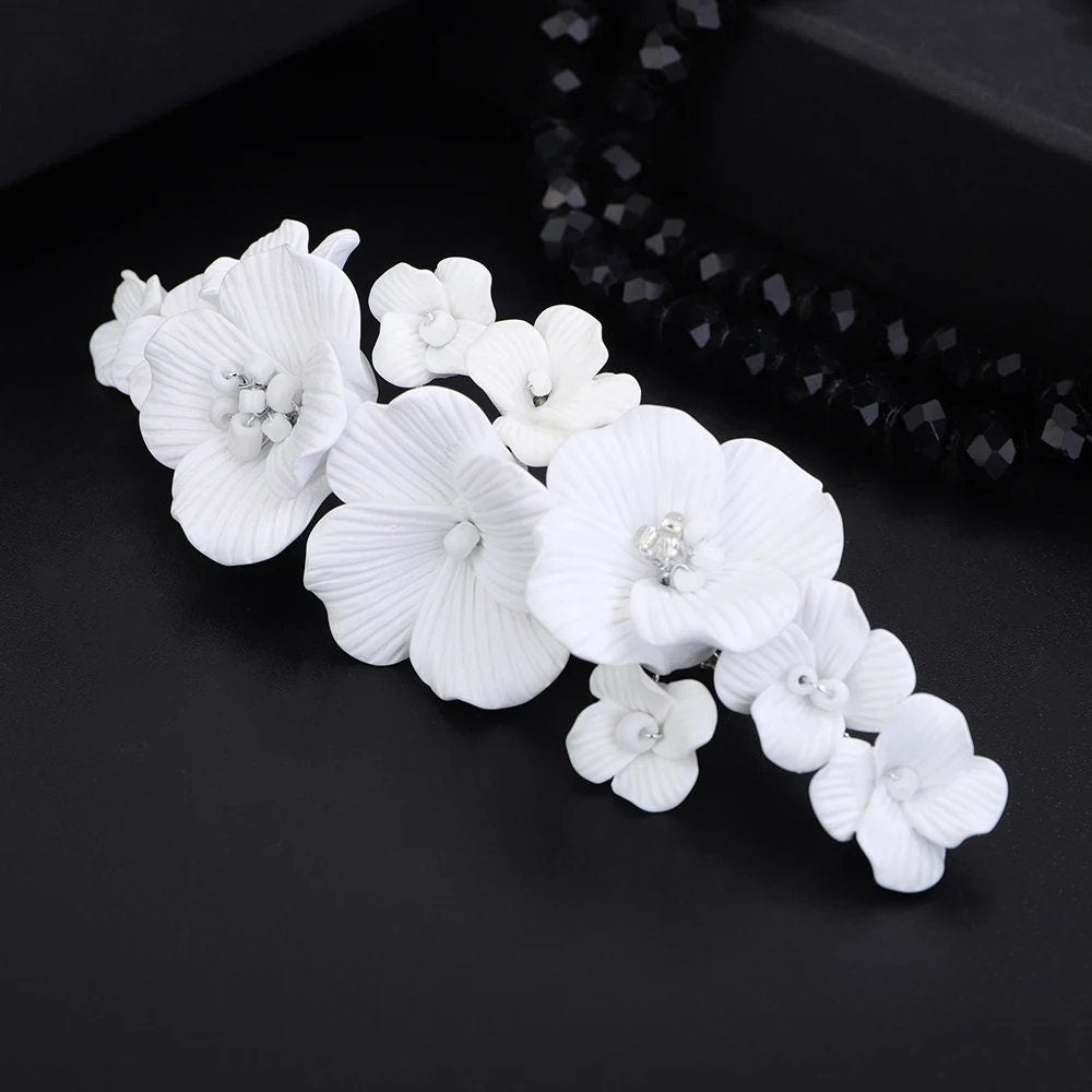 White Flower Bridal Hairclip, Wedding Floral Hair Clip Headpiece, White Flower Alligator Hair Clip - KaleaBoutique.com