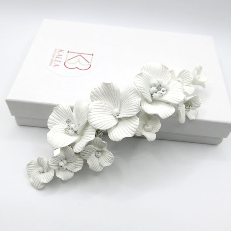 White Flower Bridal Hairclip, Wedding Floral Hair Clip Headpiece, White Flower Alligator Hair Clip - KaleaBoutique.com